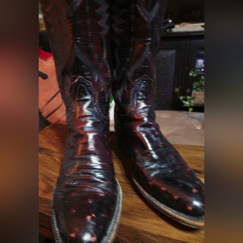 Lucchese Classic 2000 Full Quill Ostrich leather in a Black Cherry. - Picture 5 of 11